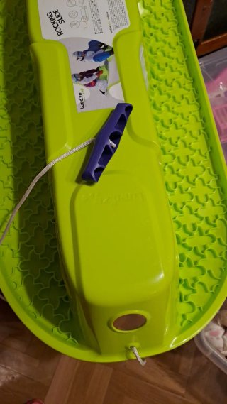 Trineo verde Decathlon nuevo