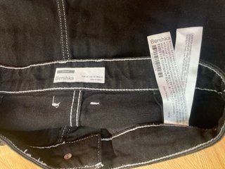 Bershka Pantalones Cortos Negros Costura Blanca