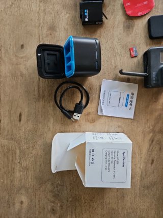 GoPro Hero 5 Black + Accesorios
