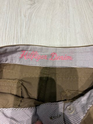 Pantalones anchos Tommy Hilfiger marrones