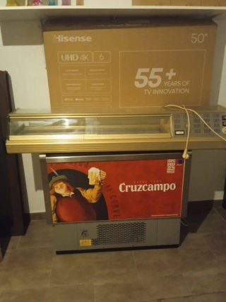 Vitrina de tapas Cruzcampo