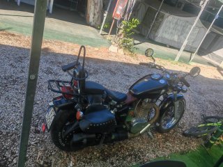 Suzuki Savage 650 Cruiser Negra