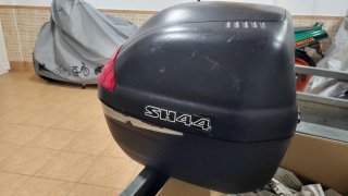 Baúl SHAD  SH44 + Soporte