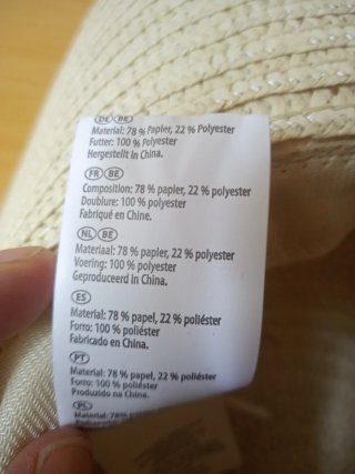 Sombrero de paja con cinta cebra.
