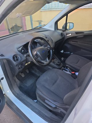 Ford Transit Courier 2020