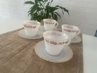 Juego 4 Tazas y Platillos Vintage Flores Rosas