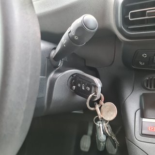 Peugeot Rifter L1 1.5 BlueHDi S&S POCOS KM MANUAL