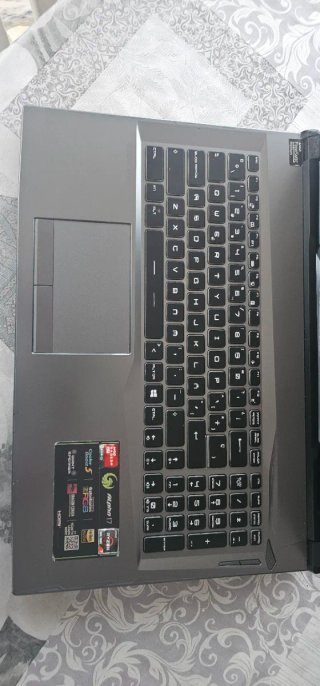 Portátil MSI Alpha 17 Negro