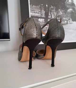 Zapatos de tacón plateados talla 38