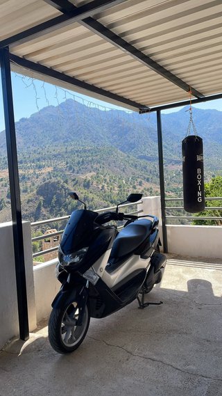 Yamaha Nmax 125 Scooter Negro/Plata