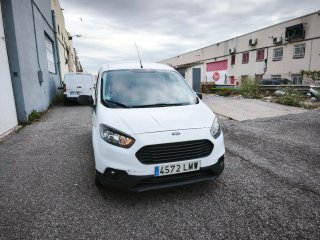 Ford Transit Courier 2021