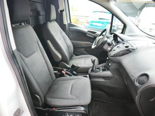 Ford Transit Courier 2021