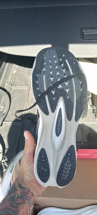 Zapatillas Puma Deviate Nitro 4 Negras/Blancas