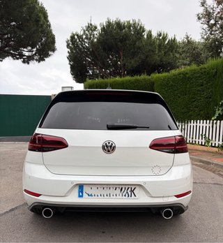 Volkswagen Golf GTI PERFORMANCE