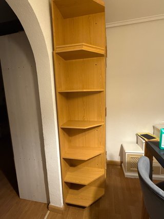 Armario rinconera de madera