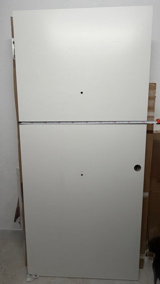 Puerta blindada blanca lisa