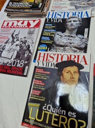 Lote de 18 Revistas de Historia y Viajes