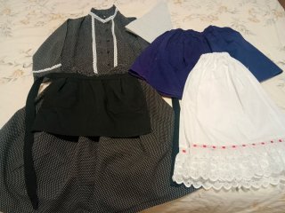 Traje Arantxale Negro y Blanco  De niña talla 4