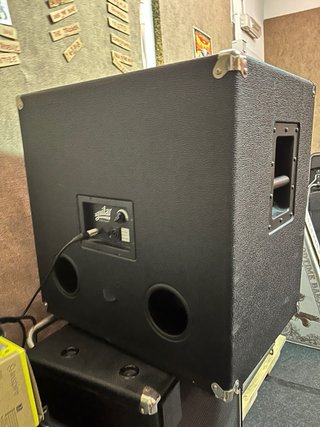 Pantalla Bajo Aguilar 4x10