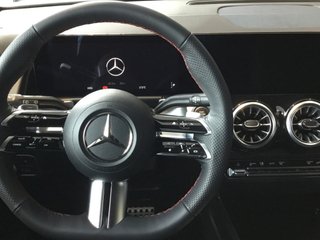 Mercedes-Benz GLB (X247) 2026