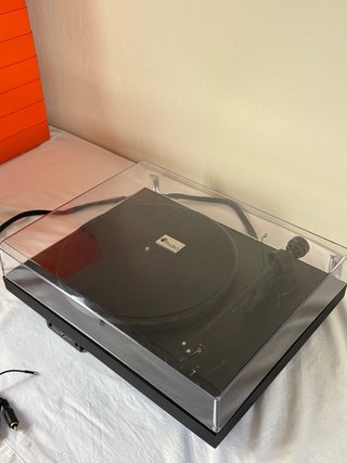 Tocadiscos Project Debut III