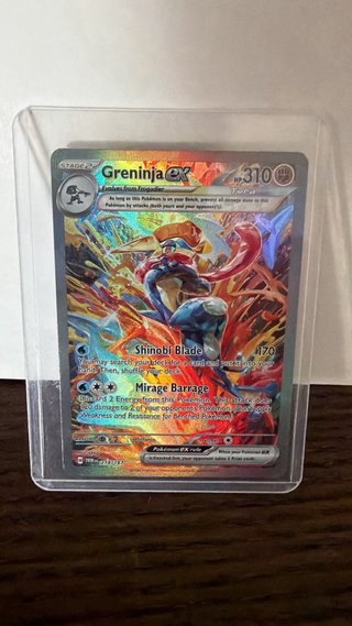 Caja de cartas Pokémon Raras