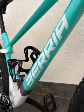 Bicicleta Berria MTB