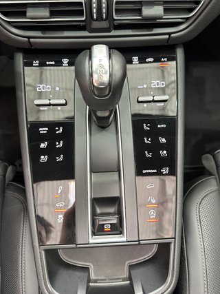 Porsche Macan 2022