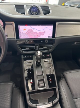 Porsche Macan 2022
