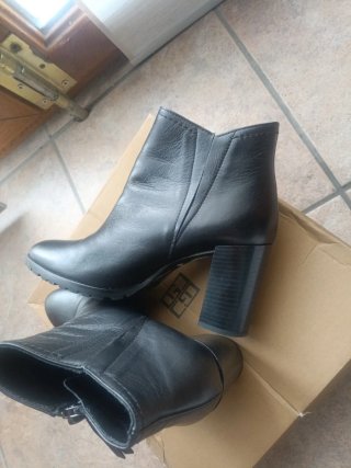 Botines de piel negros talla 37