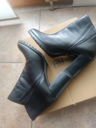 Botines de piel negros talla 37