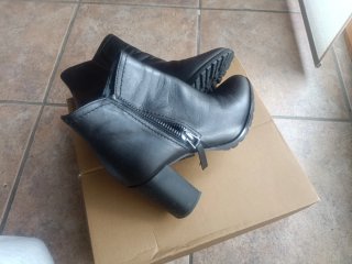 Botines de piel negros talla 37