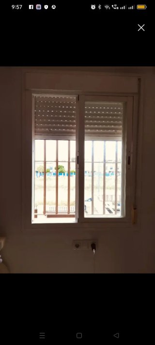 Ventana aluminio blanco buen estado