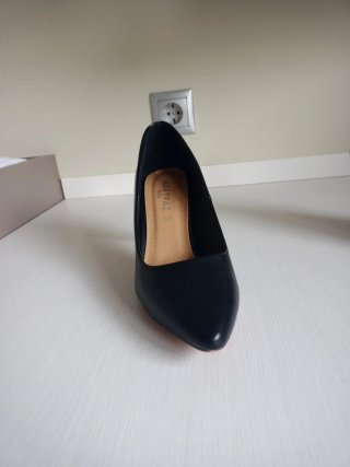 Zapatos de tacón negros