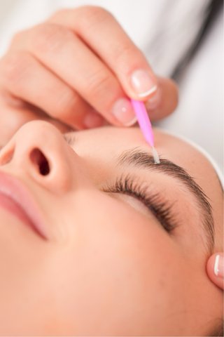 Masajes, limpieza faciales y depilaciones con cera