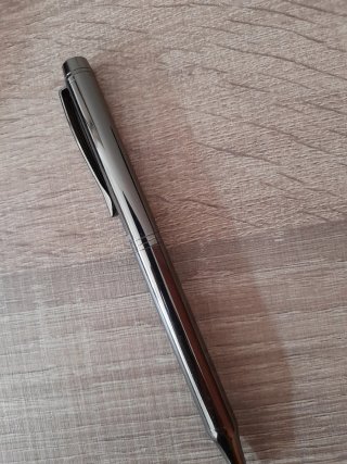 Bolígrafo Antonio Miro en estuche.  A estrenar