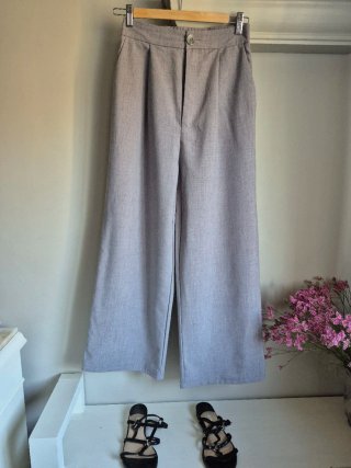 Pantalón sastre pata ancha gris Stradivarius
