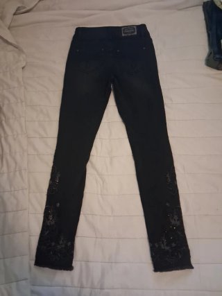 Pantalón mujer Koroshi negro con bordados
