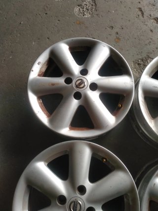 Llantas Nissan Note 15