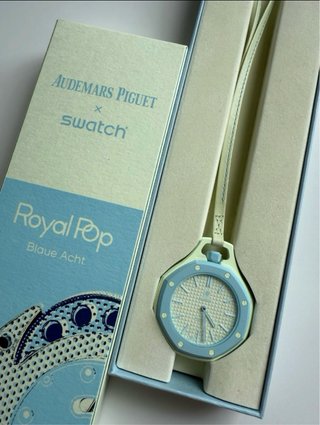 Audemars Piguet x Swatch Royal Pop de segunda mano por 550 EUR en