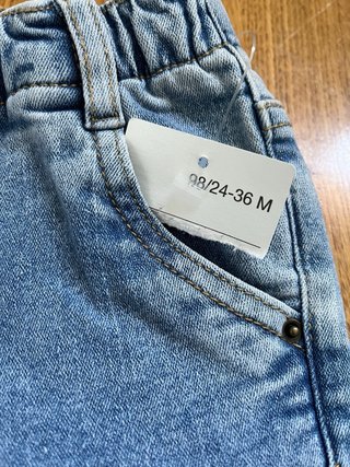 Pantalón vaquero niño T.98