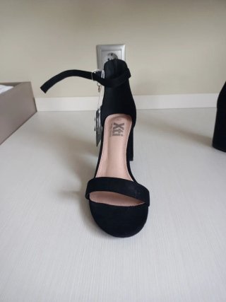 Sandalias Xti Negras Tacón Correa Tobillo