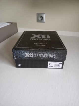Sandalias Xti Negras Tacón Correa Tobillo