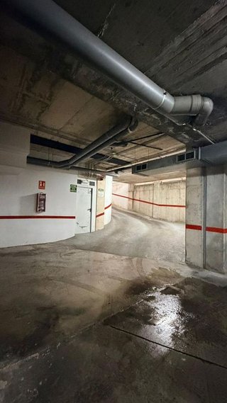 Garaje en venta en San Roc - El Remei en Badalona