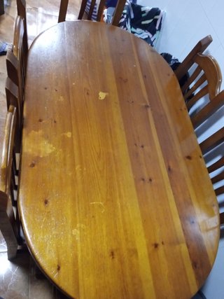 Mesa de comedor de madera con 6 sillas