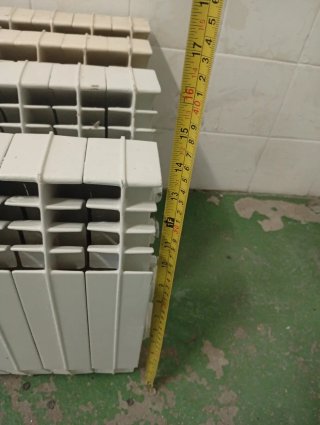 8,Radiadores de aluminio beige/blanco