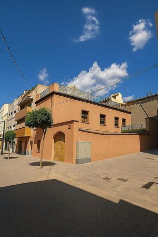 Casa adosada en venta en Centre en Rubí
