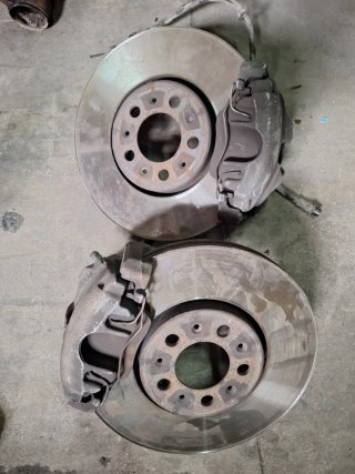 Frenada leon fr 5x100