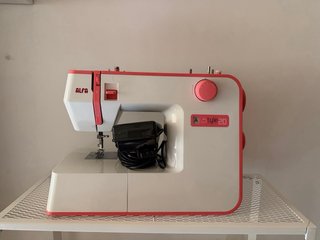 Máquina de coser Alfa Style 20 VENDO POR MUDANZA