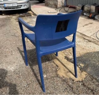 Sillas de plástico azul
